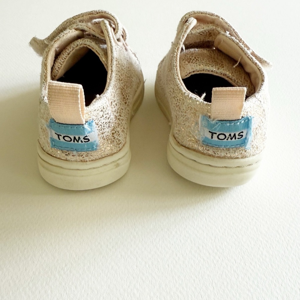Toms Toddler Rose Gold Crackle Foil Lenny Sneaker - Picture 3 of 13